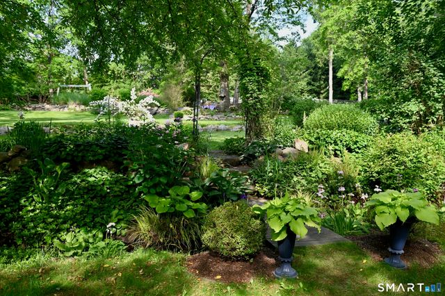 85 Bittersweet Lane, New Canaan, CT 06840