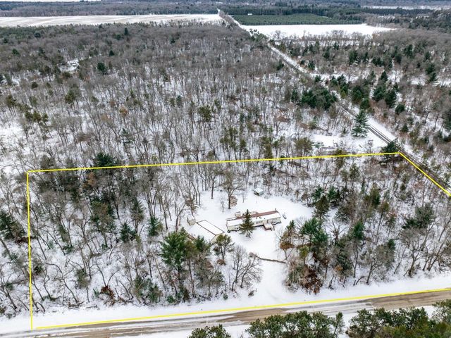 1095 Fern Avenue, Grand Marsh, WI 53936