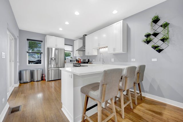 1626 N Spaulding Avenue, Chicago, IL 60647