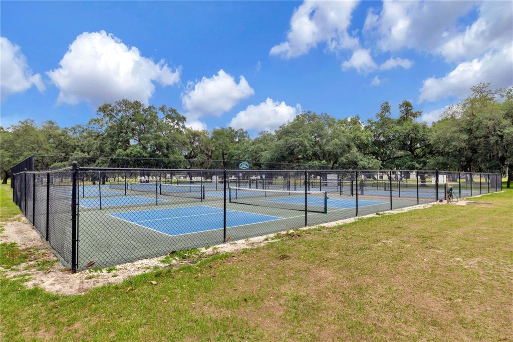Image 31 of property listing at 5238 BETTY STREET, Zephyrhills, FL 33542