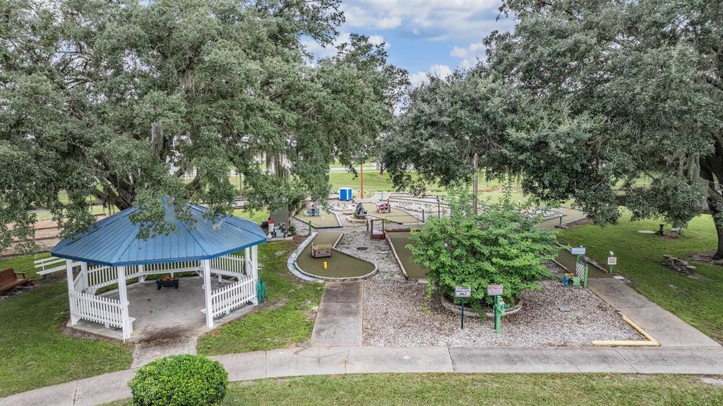 Image 56 of property listing at 5238 BETTY STREET, Zephyrhills, FL 33542