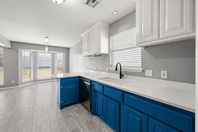 5904 SE 10th Street, Oklahoma City, OK 73110