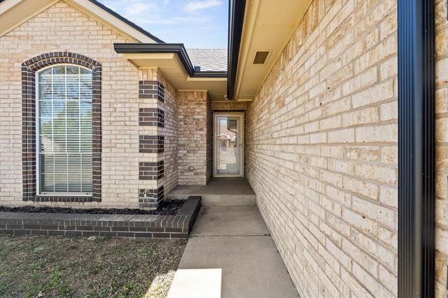 5904 SE 10th Street, Oklahoma City, OK 73110