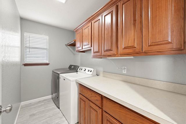 5904 SE 10th Street, Oklahoma City, OK 73110