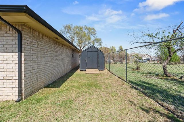 5904 SE 10th Street, Oklahoma City, OK 73110