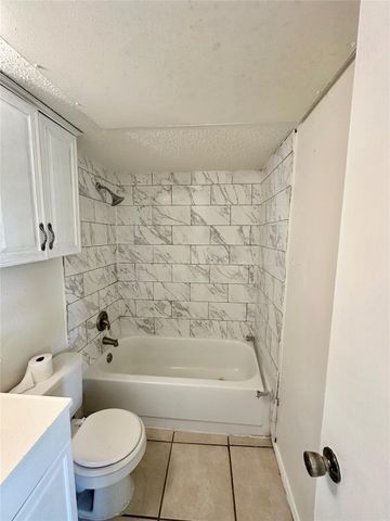 4322 Gillis ST 204, Austin, TX 78745