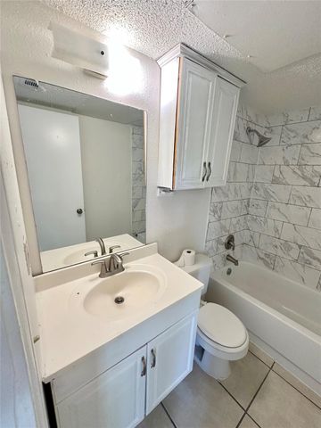 4322 Gillis ST 204, Austin, TX 78745