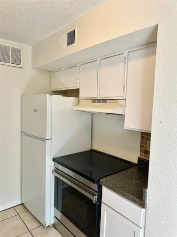 4322 Gillis ST 204, Austin, TX 78745