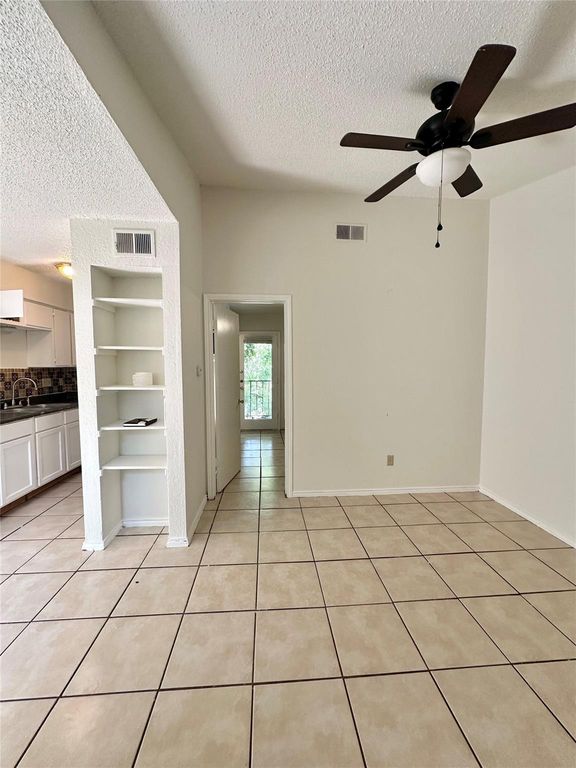 4322 Gillis ST 204, Austin, TX 78745