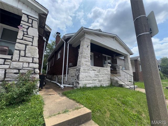 5432 Bates Street, St Louis, MO 63116