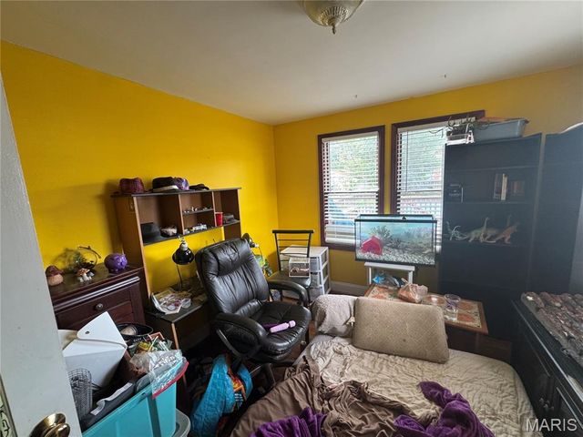 5432 Bates Street, St Louis, MO 63116