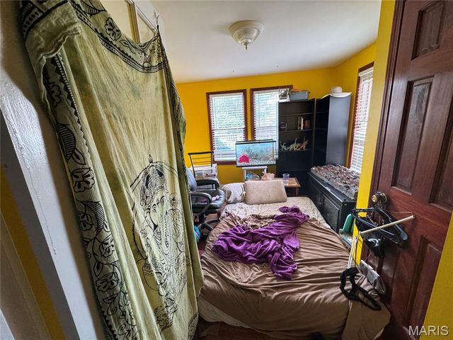 5432 Bates Street, St Louis, MO 63116