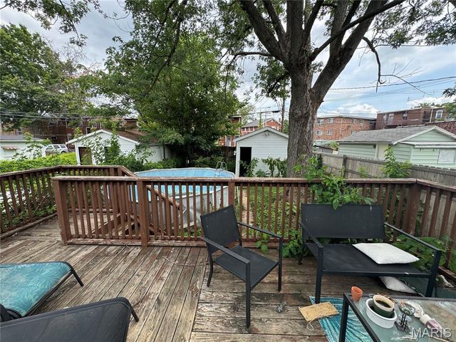 5432 Bates Street, St Louis, MO 63116