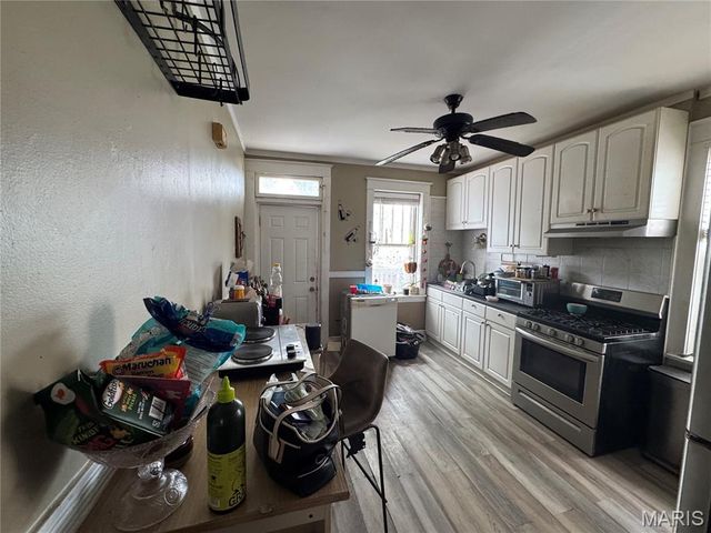 5432 Bates Street, St Louis, MO 63116