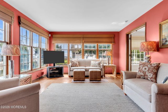5 Howell Avenue, Spring Lake, NJ 07762