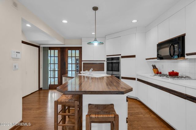 5 Howell Avenue, Spring Lake, NJ 07762