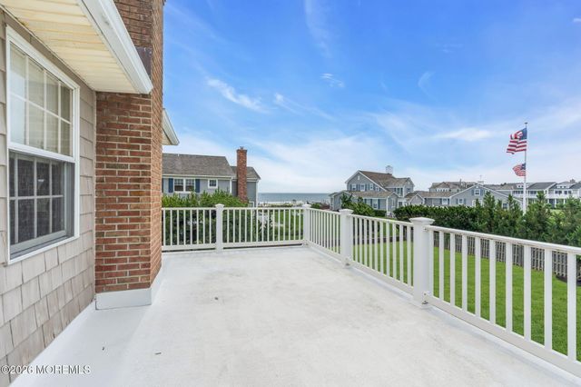 5 Howell Avenue, Spring Lake, NJ 07762