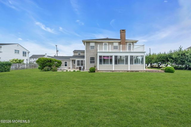5 Howell Avenue, Spring Lake, NJ 07762