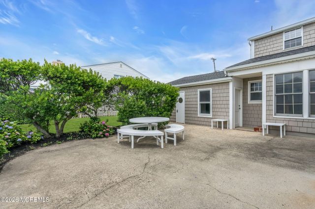 5 Howell Avenue, Spring Lake, NJ 07762
