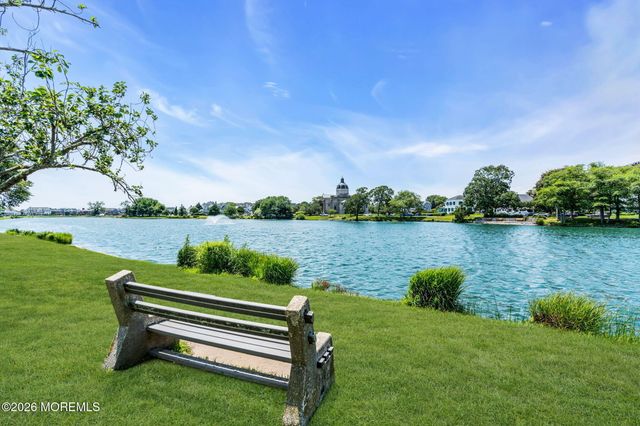 5 Howell Avenue, Spring Lake, NJ 07762