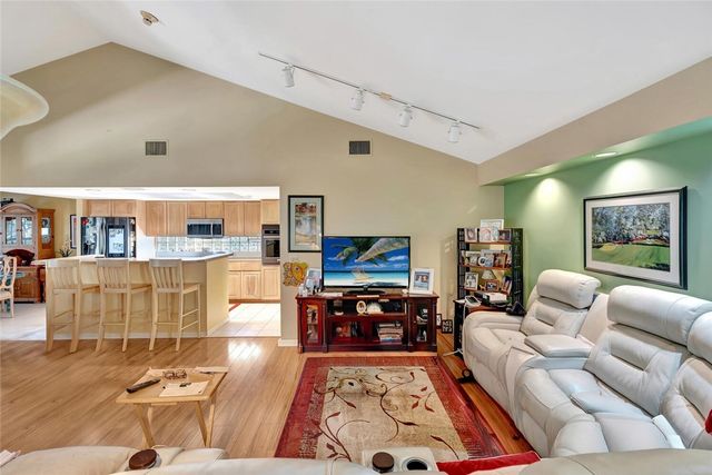 3907 58th Circle, Vero Beach, FL 32966