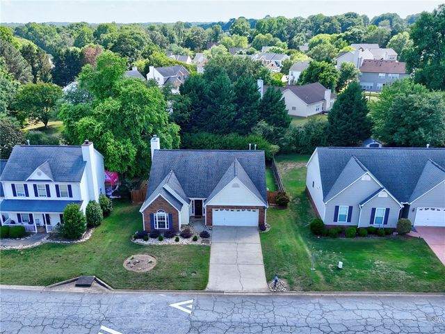 214 Ashridge Way, Simpsonville, SC 29681