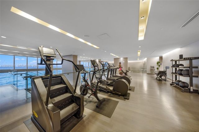 1830 S Ocean Drive 2808, Hallandale Beach, FL 33009