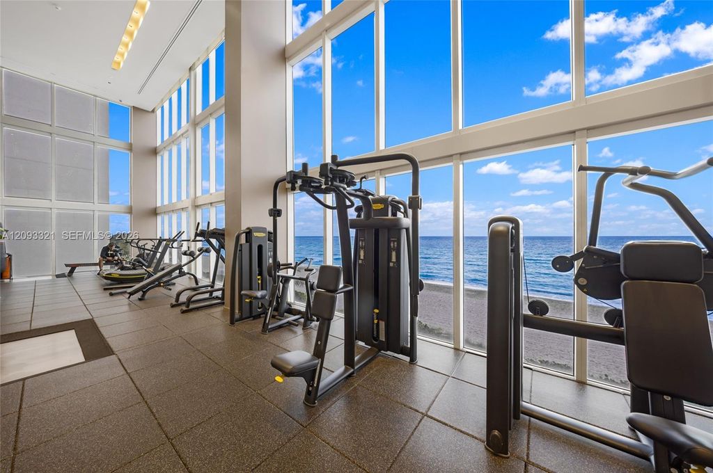 1830 S Ocean Drive 2808, Hallandale Beach, FL 33009