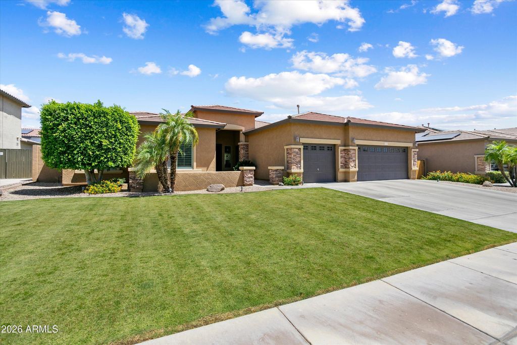18248 W BANFF Lane, Surprise, AZ 85388 — photo 3