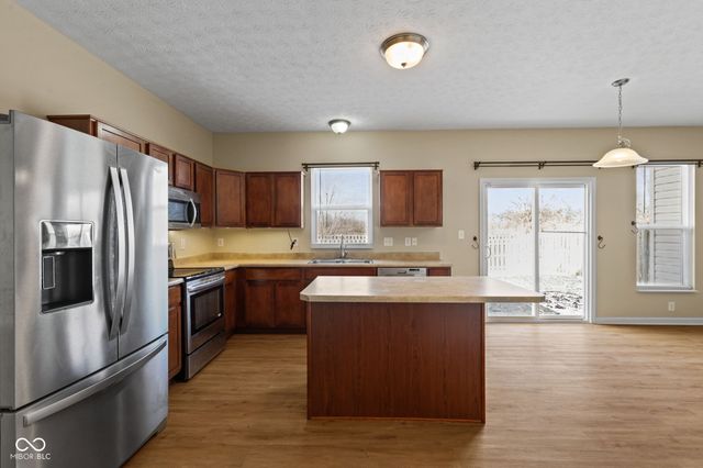 8346 Bravestone Way, Indianapolis, IN 46239