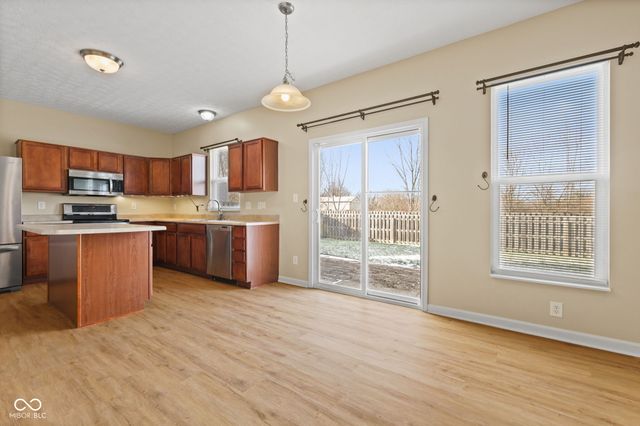 8346 Bravestone Way, Indianapolis, IN 46239