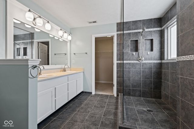 8346 Bravestone Way, Indianapolis, IN 46239