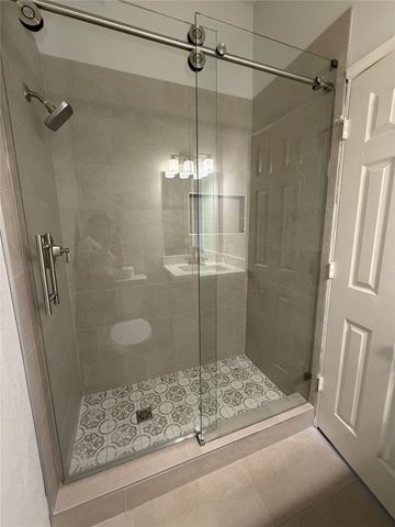 900 Cornfield Drive, Arlington, TX 76017