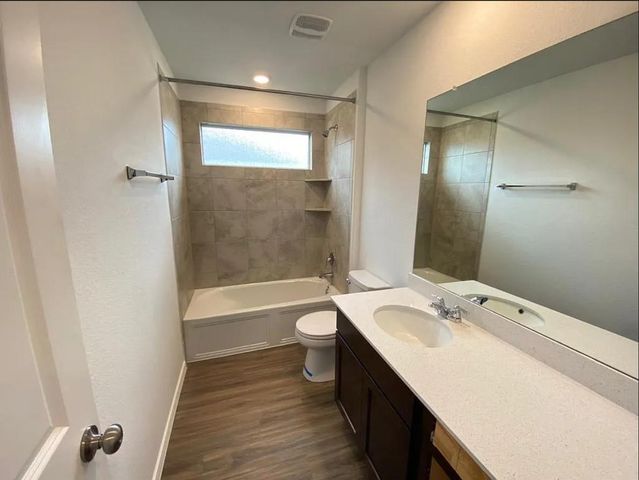 490 Jack Ryan ST, Kyle, TX 78640