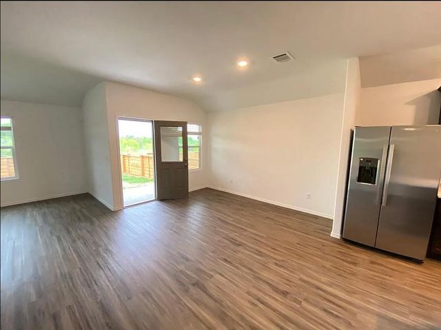 490 Jack Ryan ST, Kyle, TX 78640