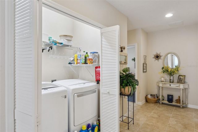 518 CADIZ LOOP, Davenport, FL 33837