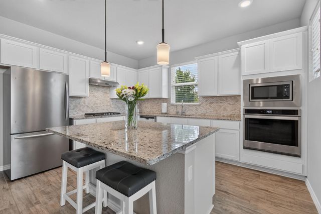 105 Harborside DR 101, San Marcos, TX 78666