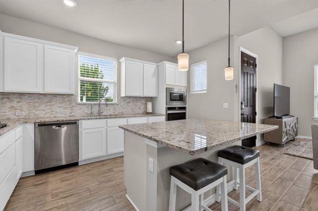 105 Harborside DR 101, San Marcos, TX 78666