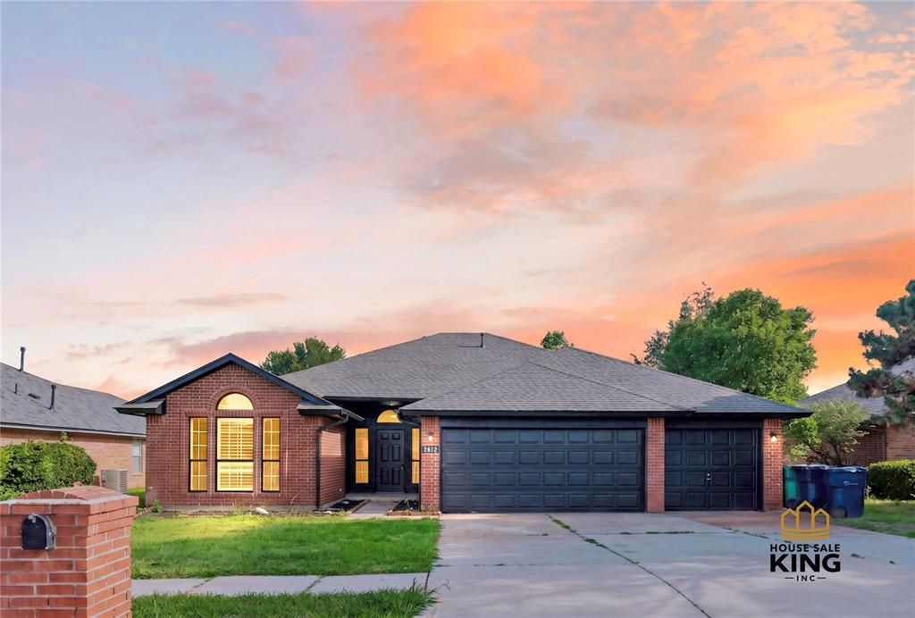 2612 NW 160th Street, Edmond, OK 73013
