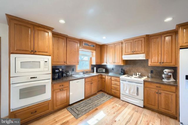 1766 BALTIMORE RD, York Springs, PA 17372