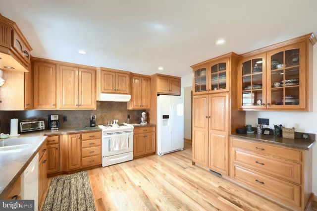 1766 BALTIMORE RD, York Springs, PA 17372