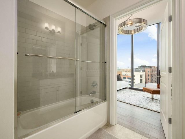 250 W Spring Street, 713, Columbus, OH 43215