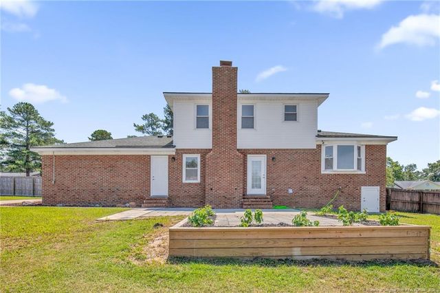 6102 Lakeway Drive, Fayetteville, NC 28306