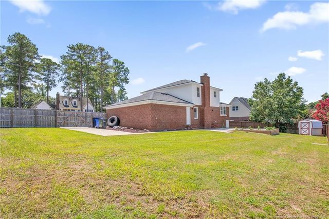 6102 Lakeway Drive, Fayetteville, NC 28306