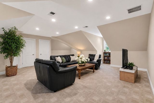 226 Cochituate Rd, Wayland, MA 01778