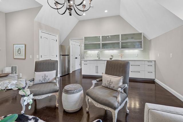 226 Cochituate Rd, Wayland, MA 01778
