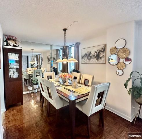 160 Overlook Avenue 2D, Hackensack, NJ 07601