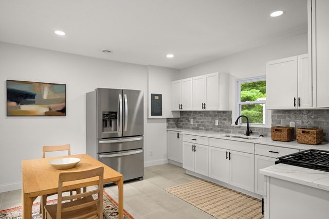 1007 19th Avenue NE, Minneapolis, MN 55418