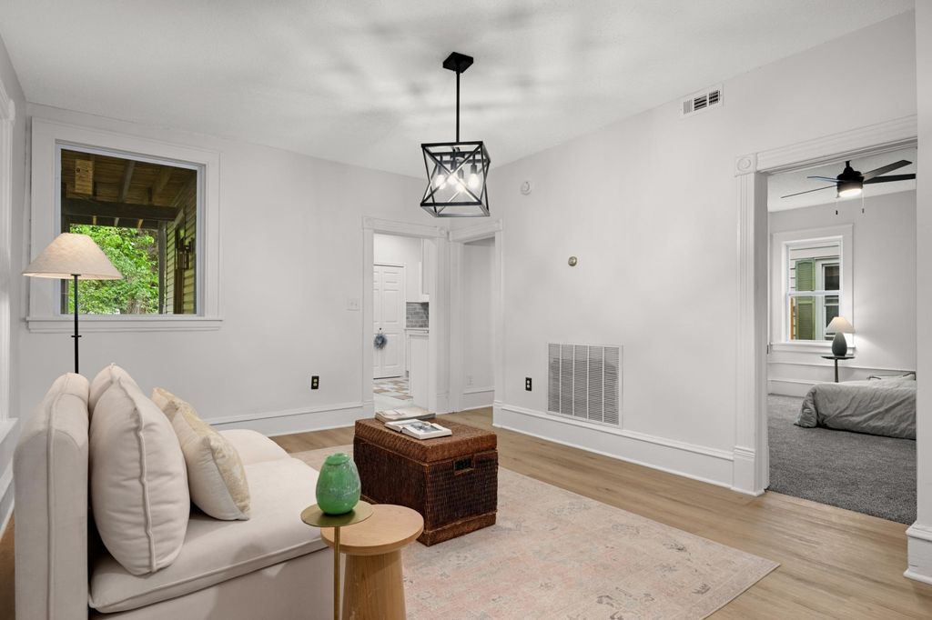 1007 19th Avenue NE, Minneapolis, MN 55418 — photo 4