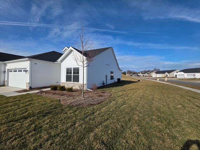 6188 River Run Avenue, Portage, IN 46368